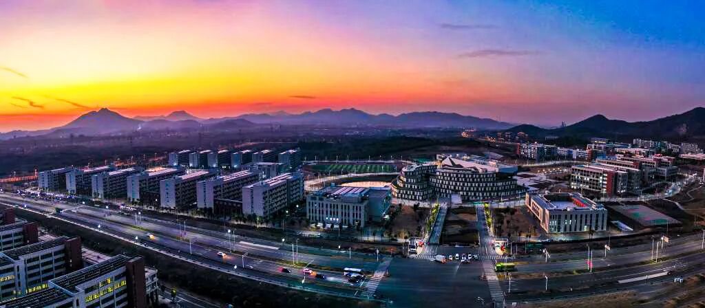 江苏大学京江学院校园风景