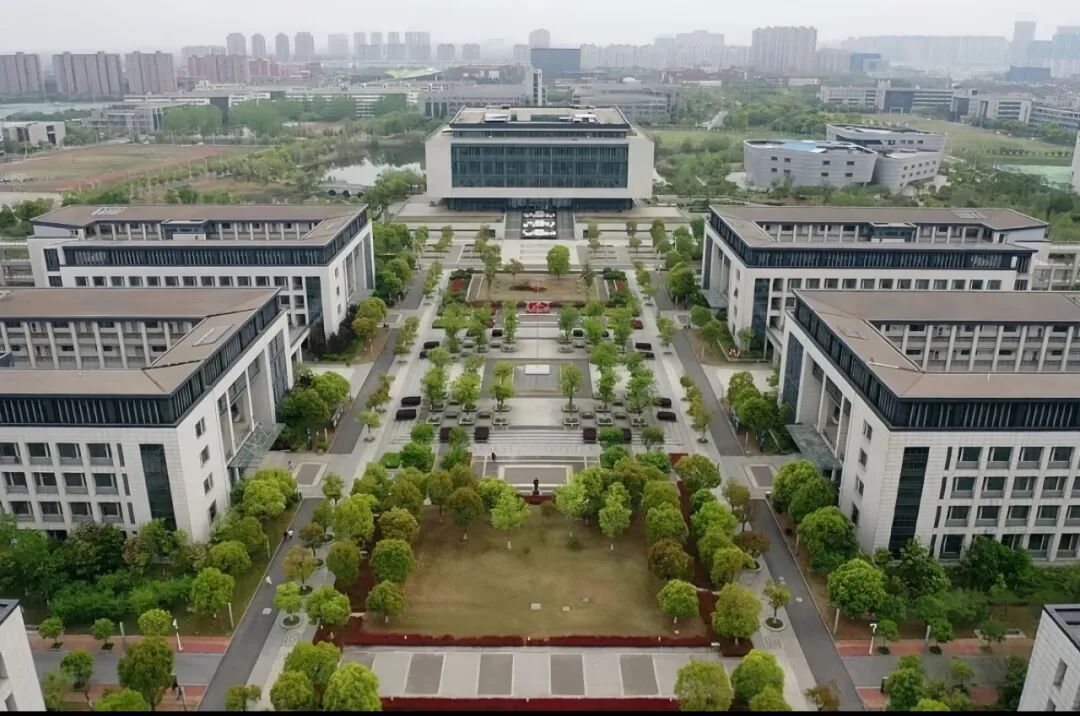 南京师范大学泰州学院校园风景