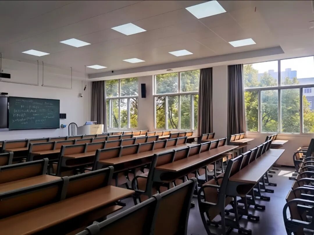 南京师范大学泰州学院校园风景