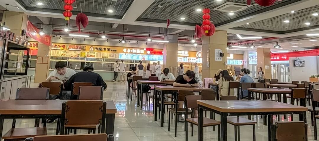 三江学院校园风景